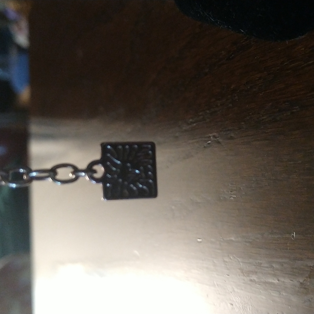 Necklace - Picture 5 of 7